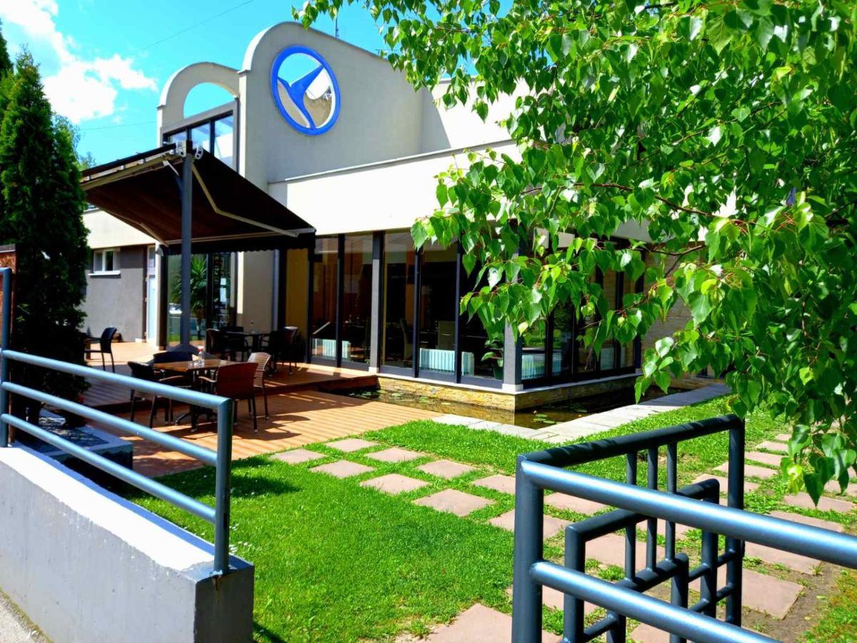 Hotel Drinska Lasta Ljubovija Esterno foto